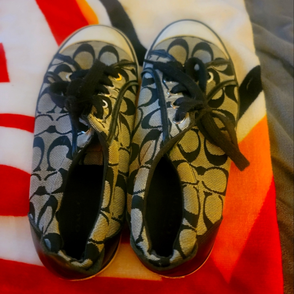 Coach shoes size 8